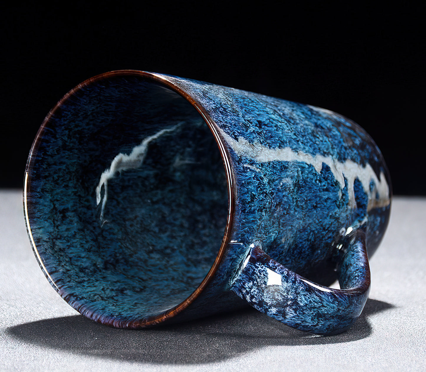 CERAMIC MUG